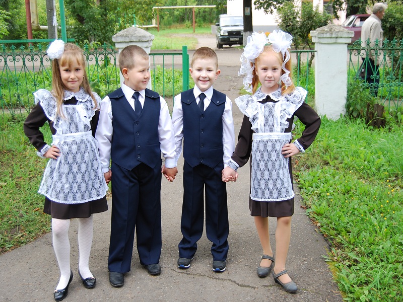 Школьная форма 1-4 класс Школьная форма 1-4 класс.